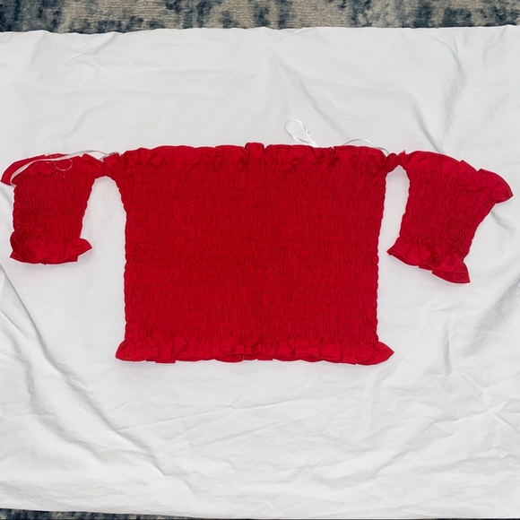 Red Top - Picture 2 of 4